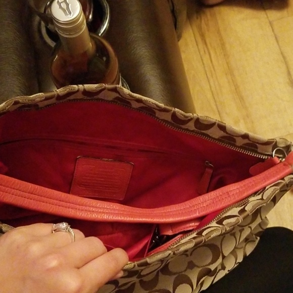 Coach - Picture 5 of 8